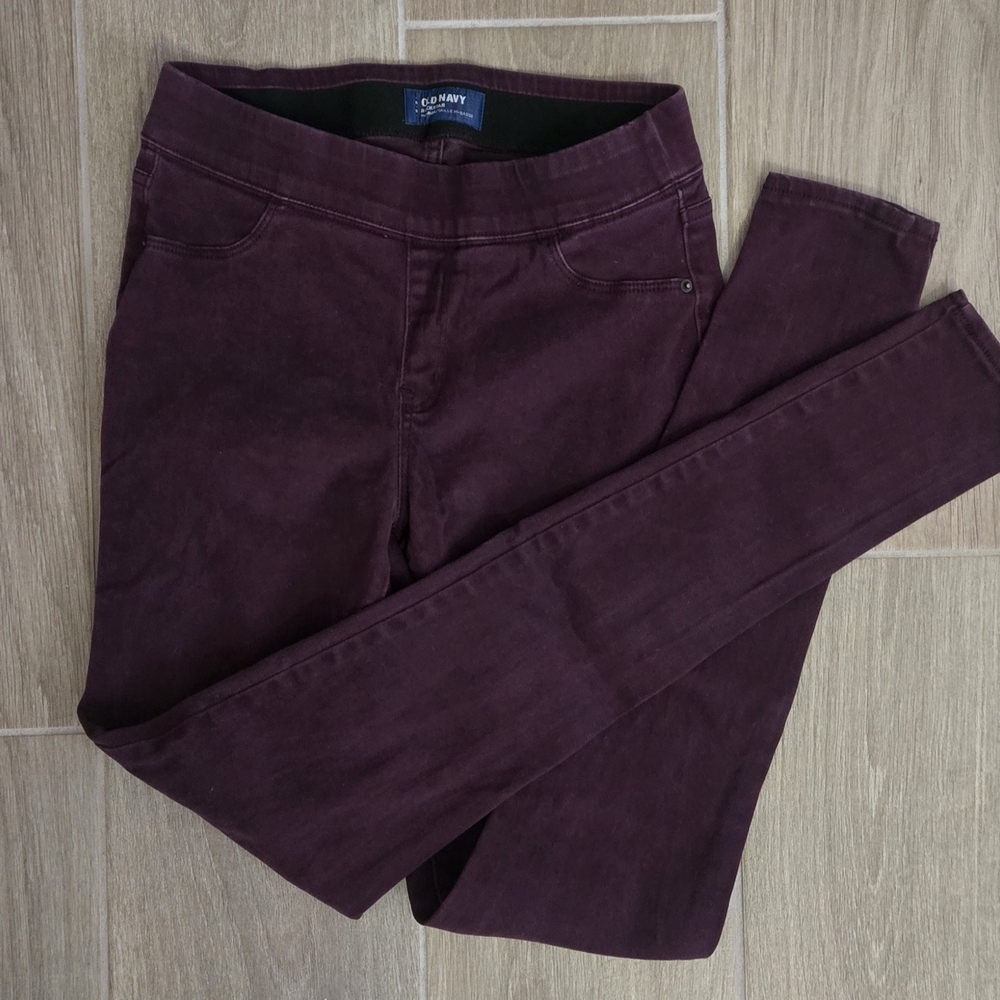 Old Navy Burgundy Skinny Pull-on Jeans Sz 6 Long Velvet Touch Feel